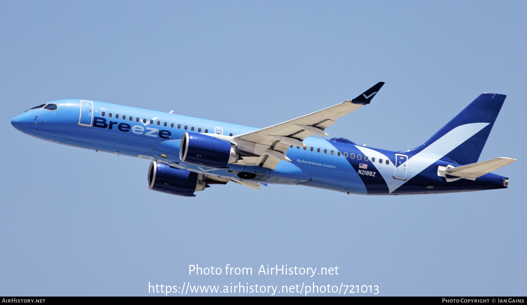 Aircraft Photo of N218BZ | Airbus A220-371 (BD-500-1A11) | Breeze Airways | AirHistory.net #721013