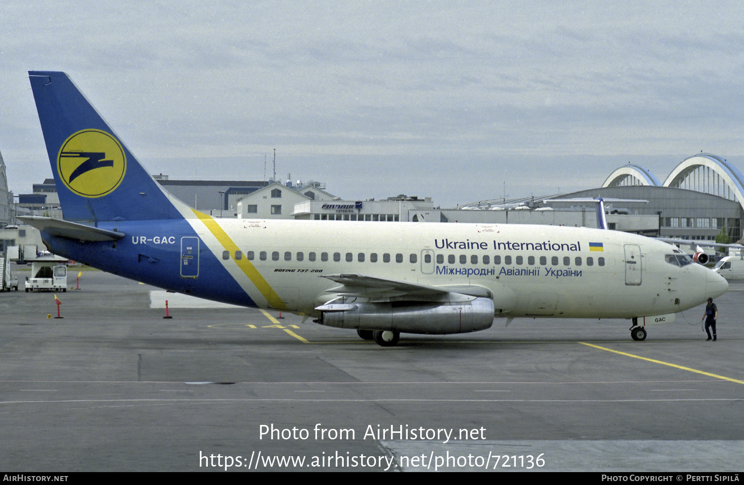 Aircraft Photo of UR-GAC | Boeing 737-247/Adv | Ukraine International Airlines | AirHistory.net #721136