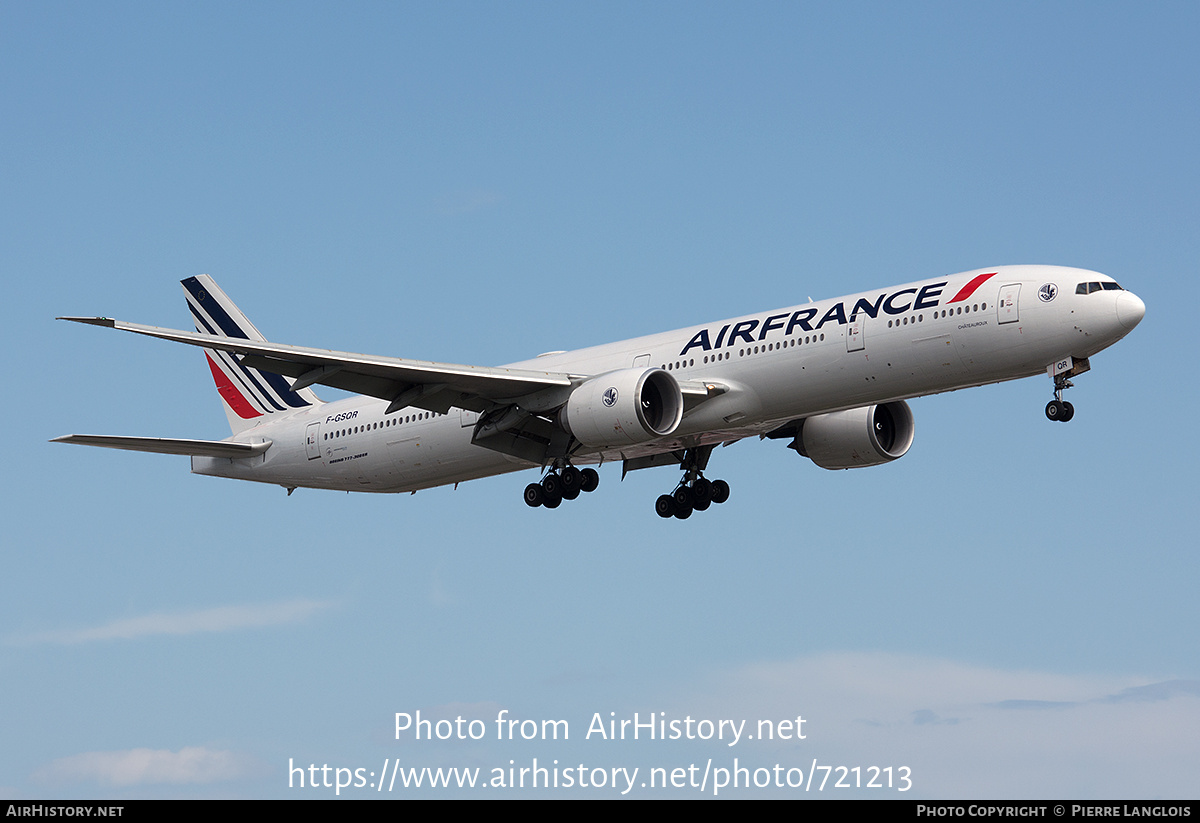 Aircraft Photo of F-GSQR | Boeing 777-328/ER | Air France | AirHistory.net #721213