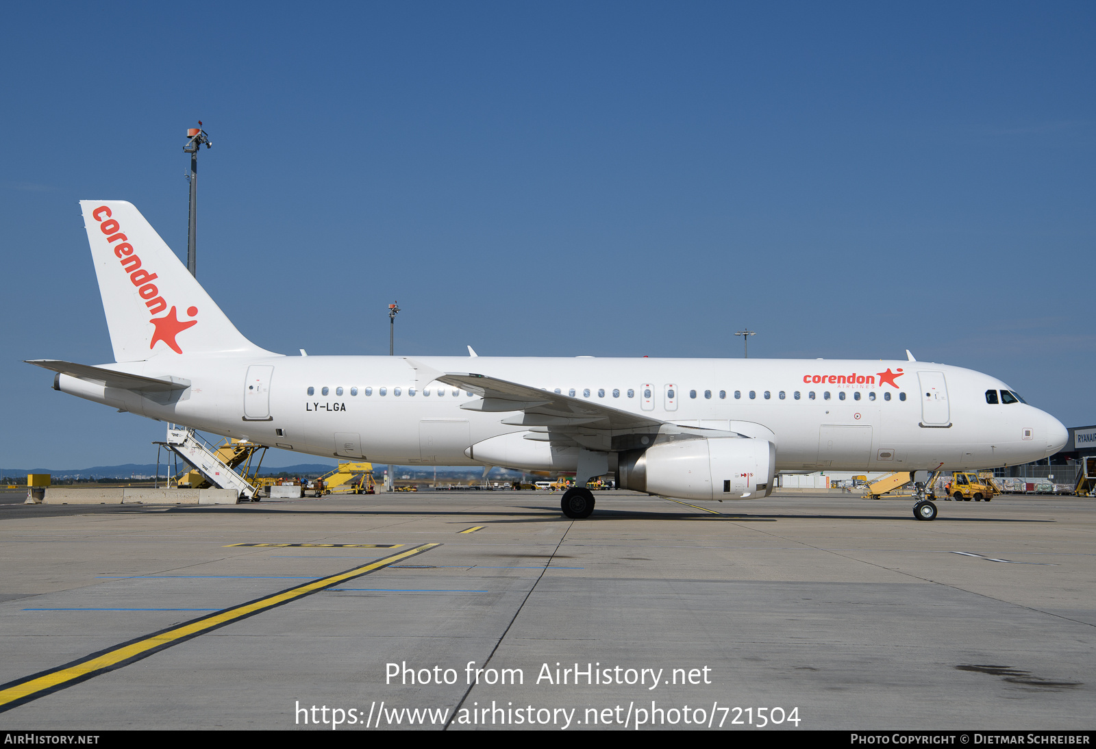 Aircraft Photo of LY-LGA | Airbus A320-232 | Corendon Airlines | AirHistory.net #721504