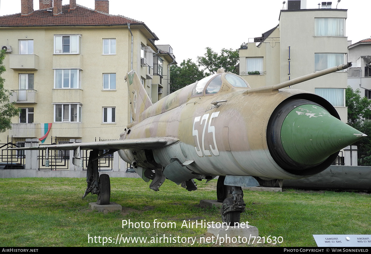 Aircraft Photo of 525 | Mikoyan-Gurevich MiG-21bis | Bulgaria - Air Force | AirHistory.net #721630