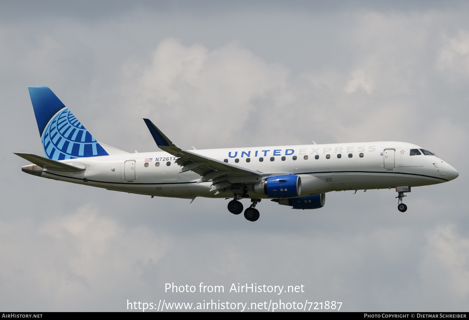 Aircraft Photo of N726YX | Embraer ERJ-175SC (ERJ-170-200SC) | United Express | AirHistory.net #721887