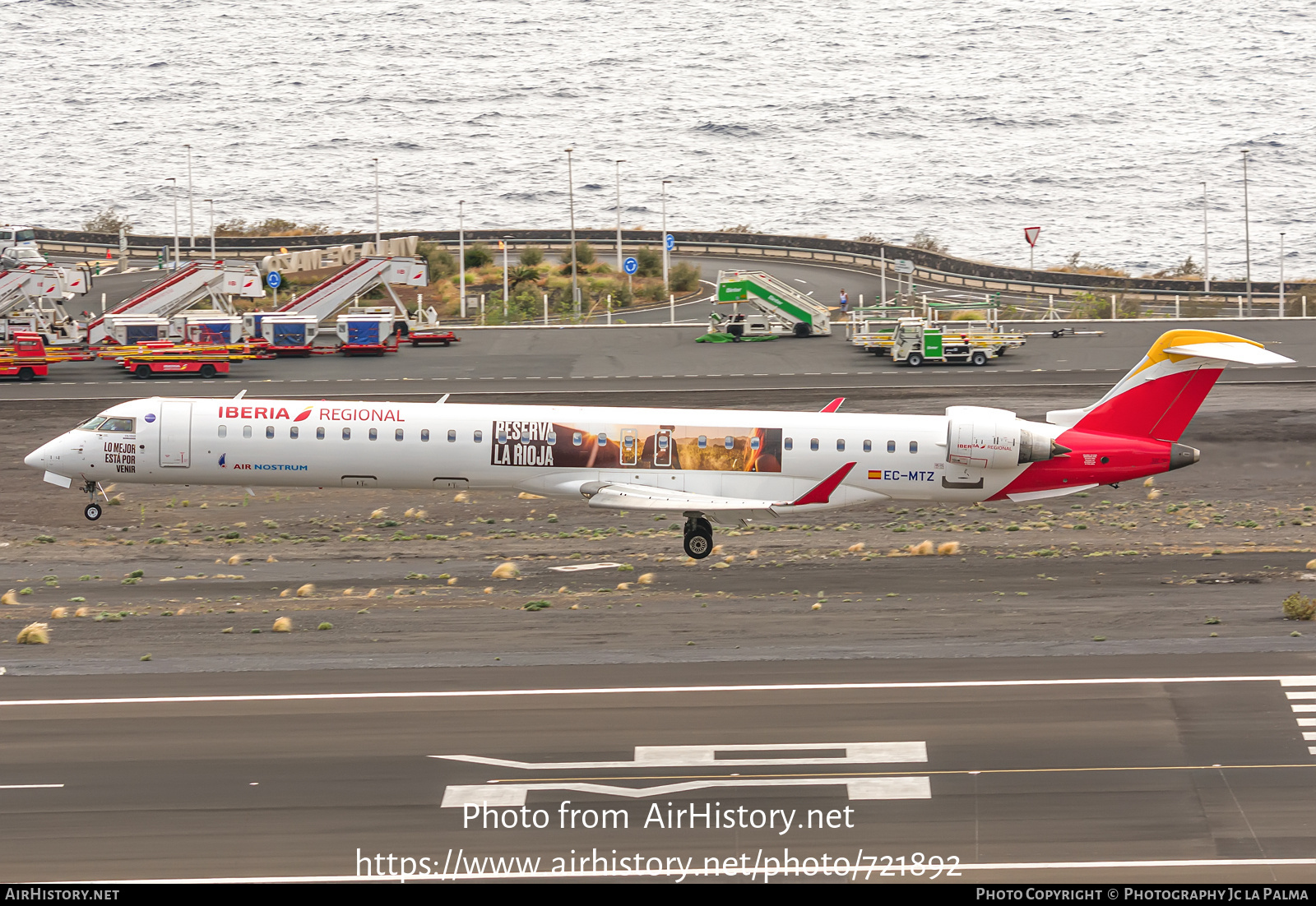 Aircraft Photo of EC-MTZ | Bombardier CRJ-1000 (CL-600-2E25) | Iberia Regional | AirHistory.net #721892