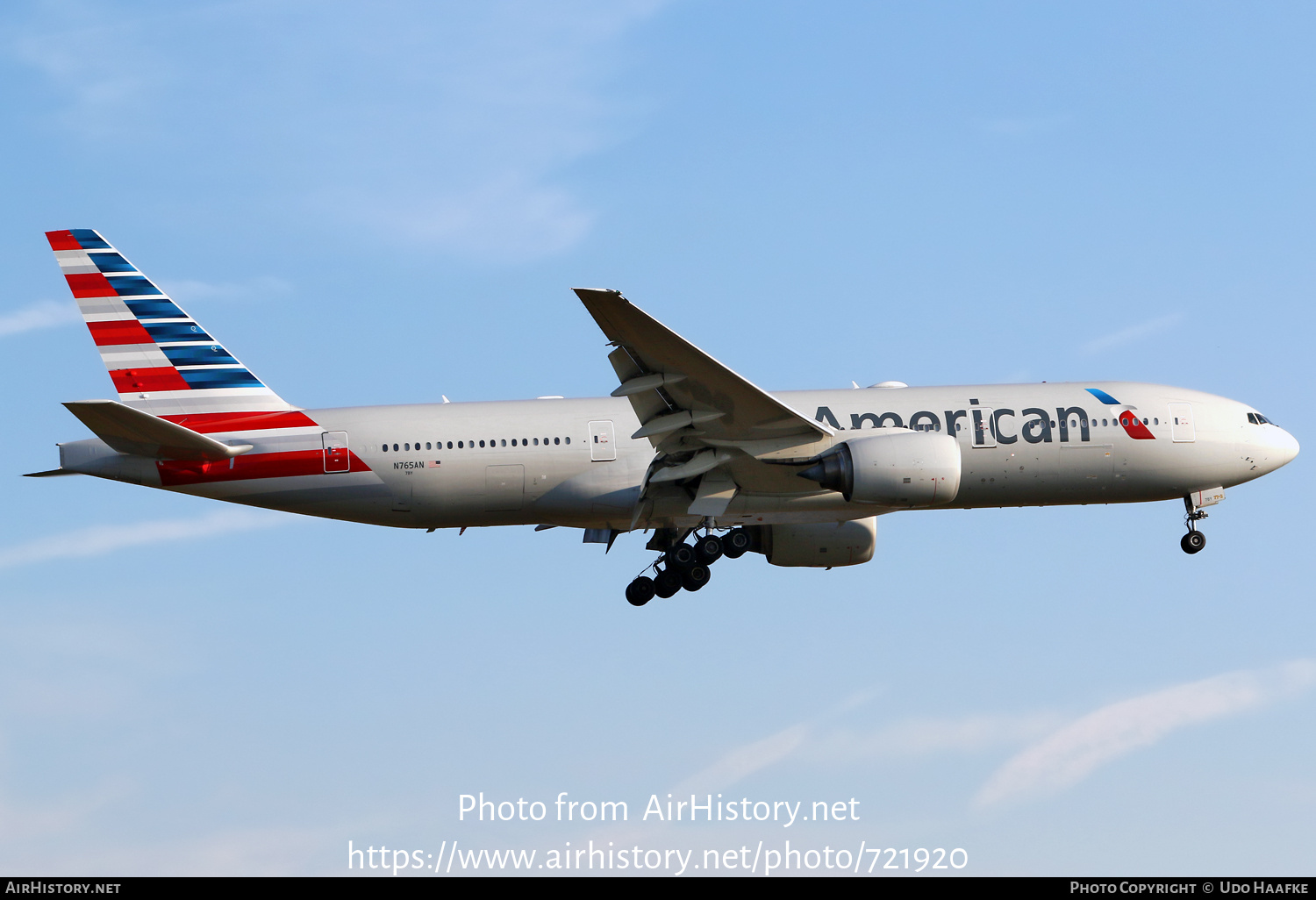 Aircraft Photo of N765AN | Boeing 777-223/ER | American Airlines | AirHistory.net #721920