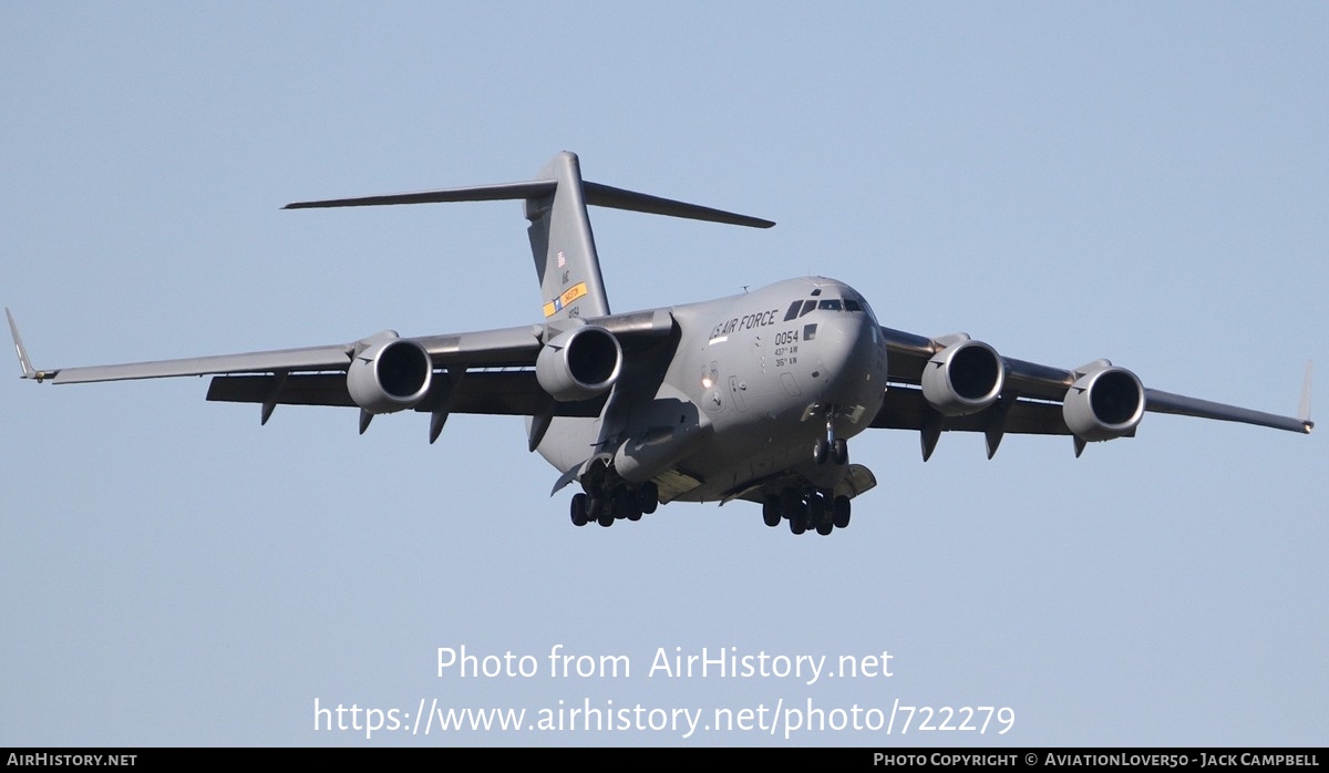 Aircraft Photo of 98-0054 / 80054 | Boeing C-17A Globemaster III | USA - Air Force | AirHistory.net #722279