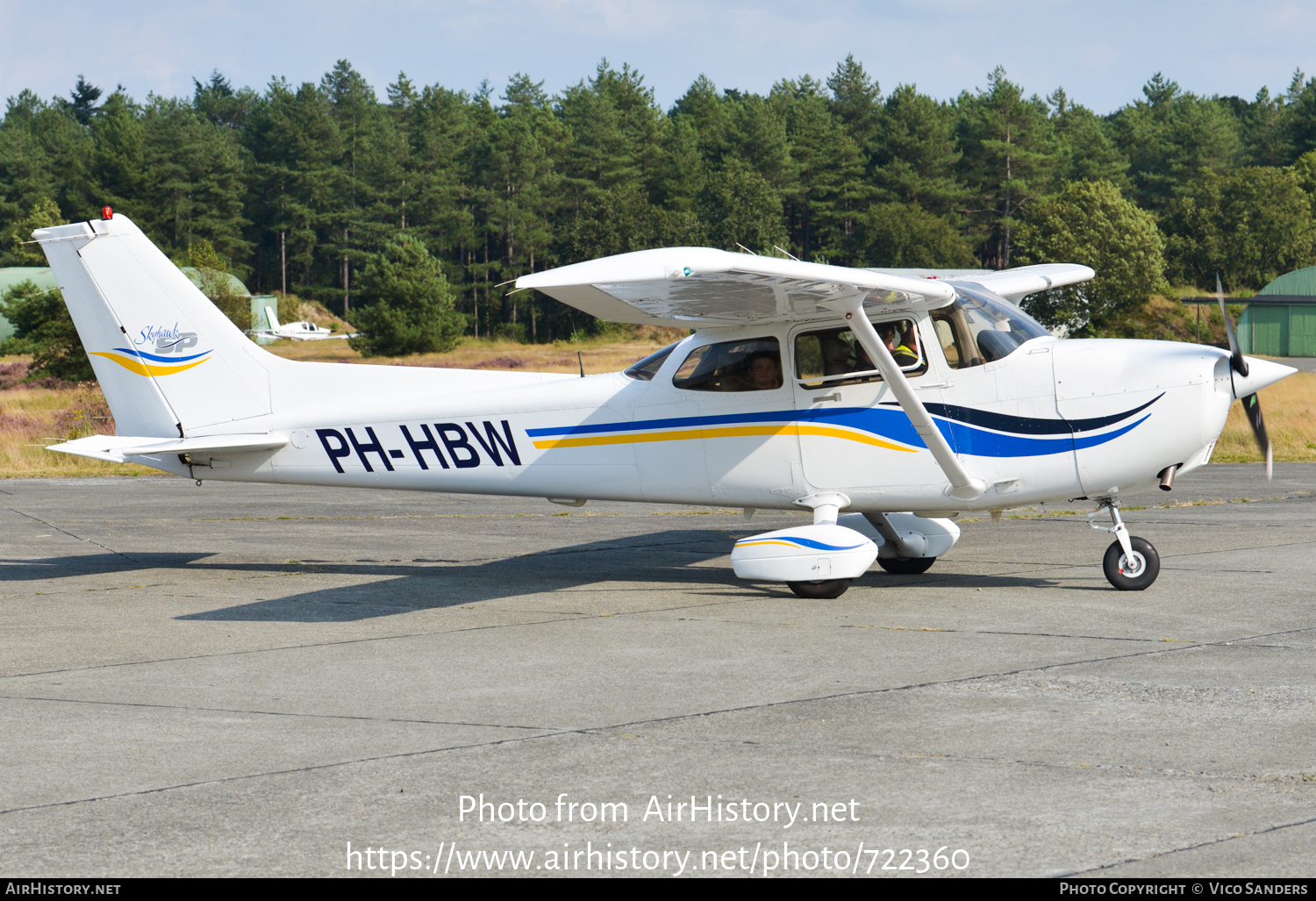 Aircraft Photo of PH-HBW | Cessna 172S Skyhawk SP | AirHistory.net #722360