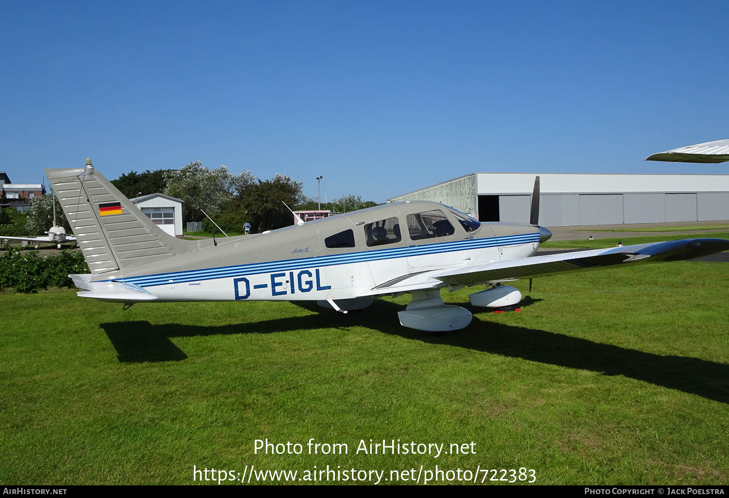 Aircraft Photo of D-EIGL | Piper PA-28-181 Archer II | AirHistory.net #722383