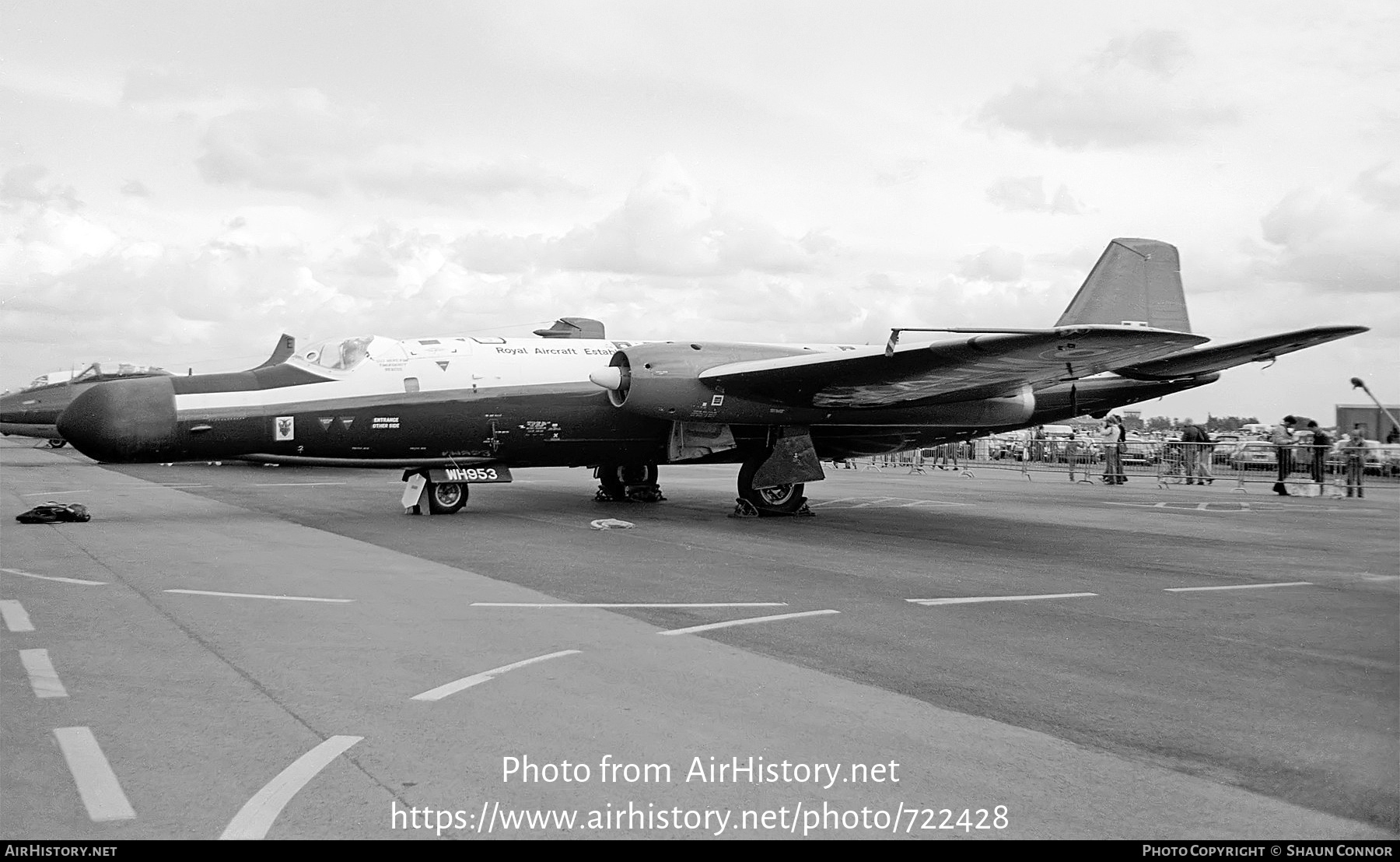 Aircraft Photo of WH953 | English Electric Canberra B6(mod) | UK - Air Force | AirHistory.net #722428