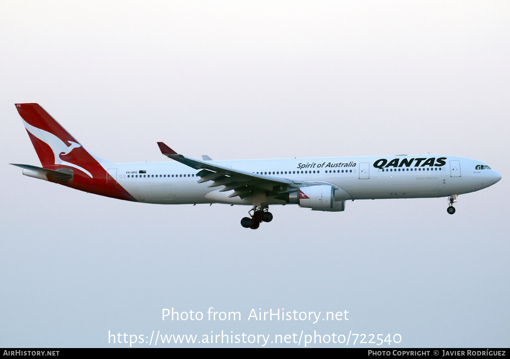 Aircraft Photo of VH-QPG | Airbus A330-303 | Qantas | AirHistory.net #722540