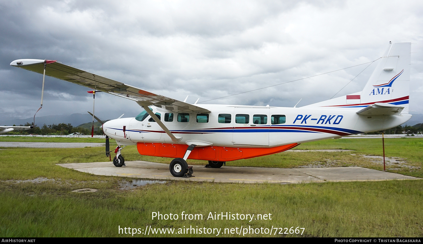 Aircraft Photo of PK-RKD | Cessna 208B Grand Caravan EX | AMA - Associated Mission Aviation | AirHistory.net #722667