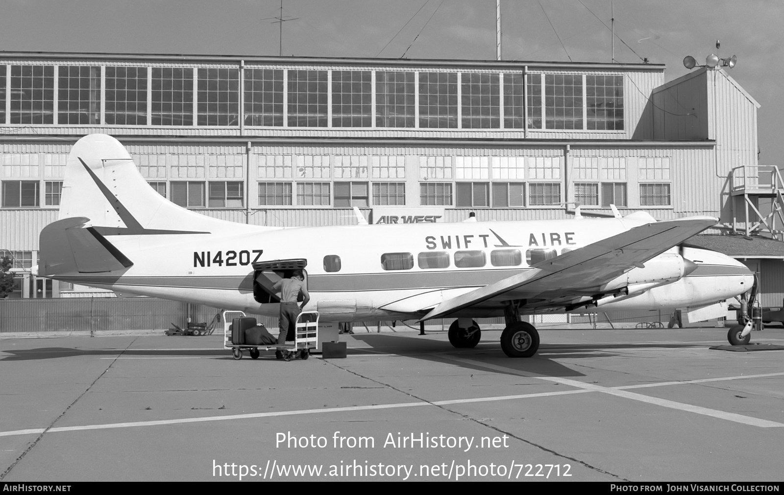 Aircraft Photo of N1420Z | De Havilland D.H. 114 Heron 2B | Swift Aire | AirHistory.net #722712