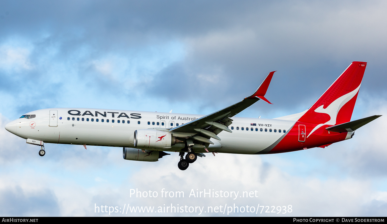 Aircraft Photo of VH-VZY | Boeing 737-838 | Qantas | AirHistory.net #722938