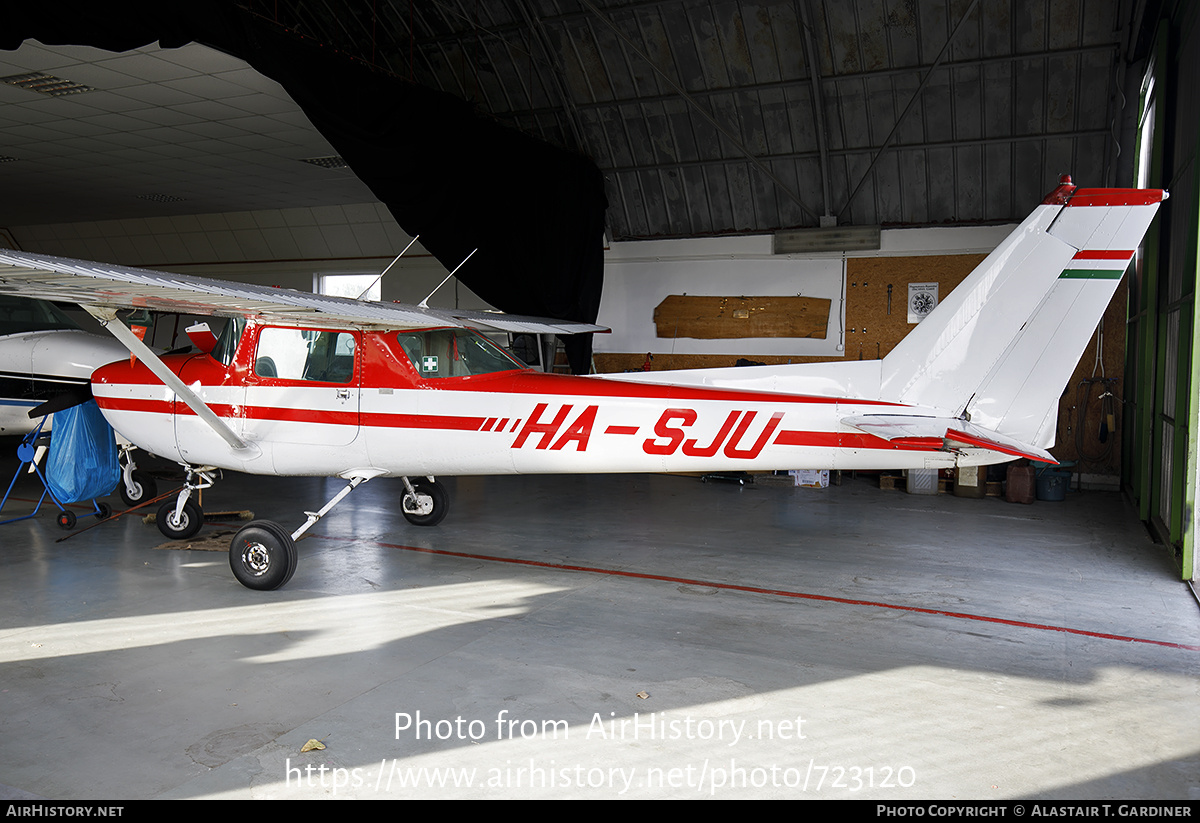 Aircraft Photo of HA-SJU | Cessna 150M | AirHistory.net #723120