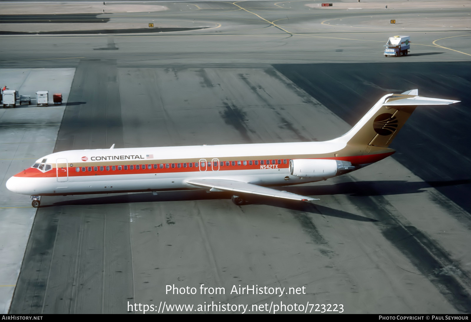 Aircraft Photo of N542TX | McDonnell Douglas DC-9-32 | Continental Airlines | AirHistory.net #723223