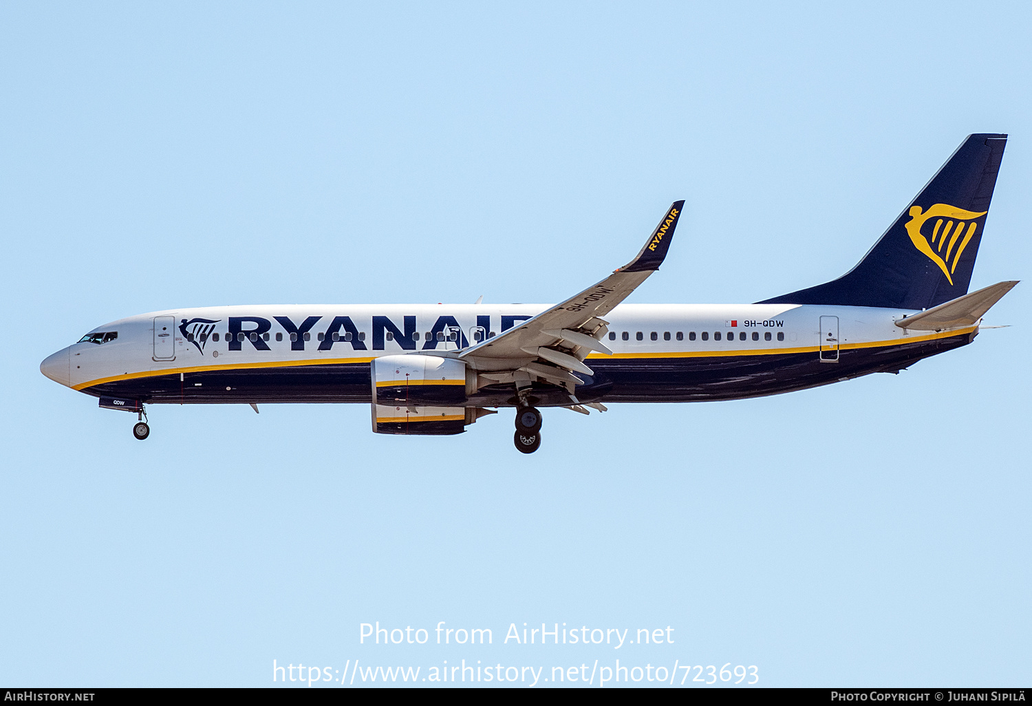 Aircraft Photo of 9H-QDW | Boeing 737-800 | Ryanair | AirHistory.net #723693