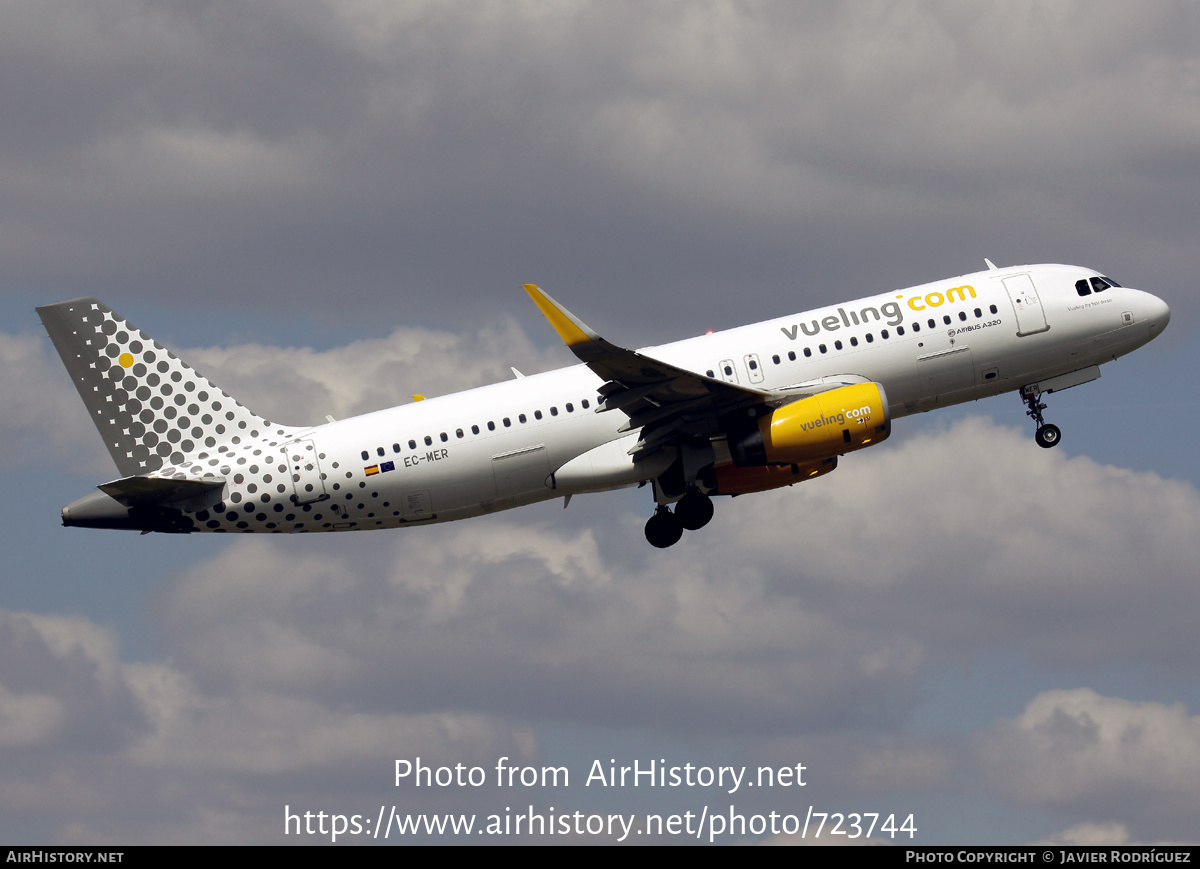 Aircraft Photo of EC-MER | Airbus A320-232 | Vueling Airlines | AirHistory.net #723744