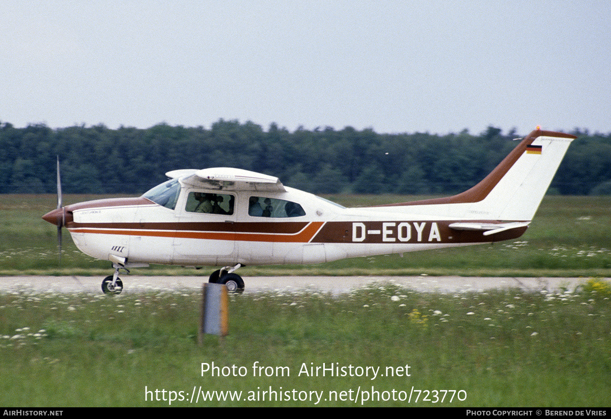 Aircraft Photo of D-EOYA | Cessna 210M Centurion II | AirHistory.net #723770