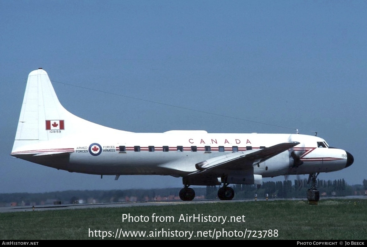 Aircraft Photo of 109159 | Canadair CC-109 Cosmopolitan | Canada - Air Force | AirHistory.net #723788