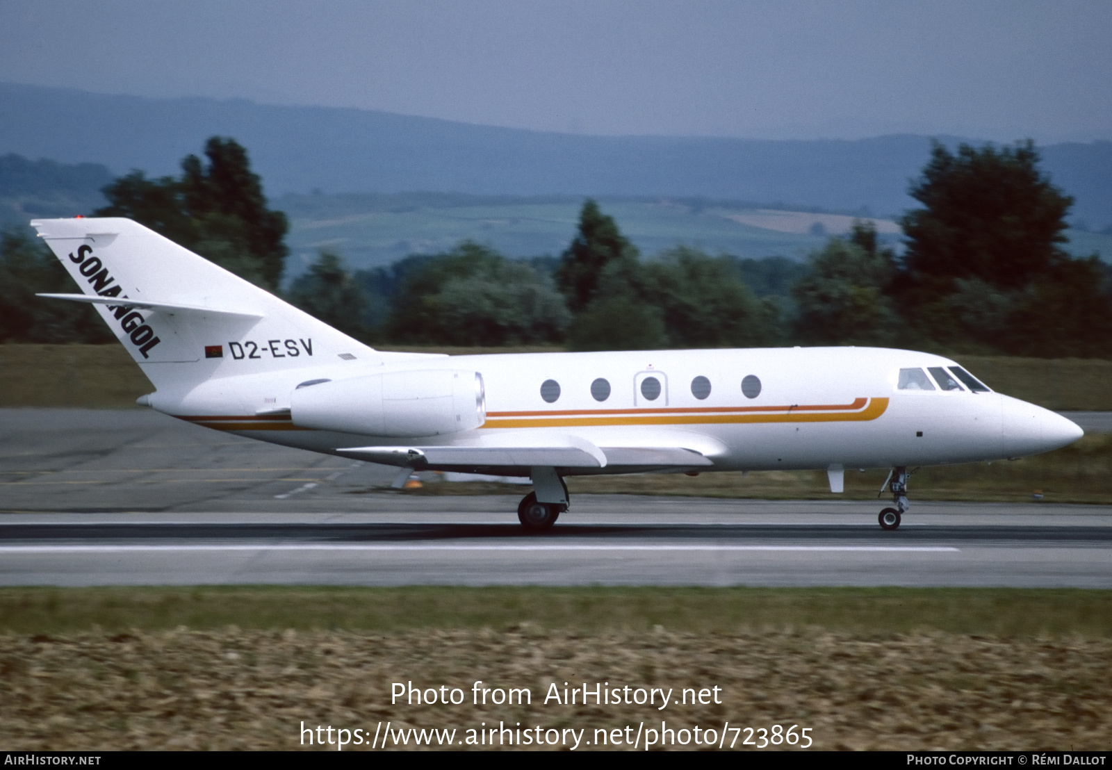 Aircraft Photo of D2-ESV | Dassault Falcon 20F-5 | Sonangol Aeronáutica | AirHistory.net #723865