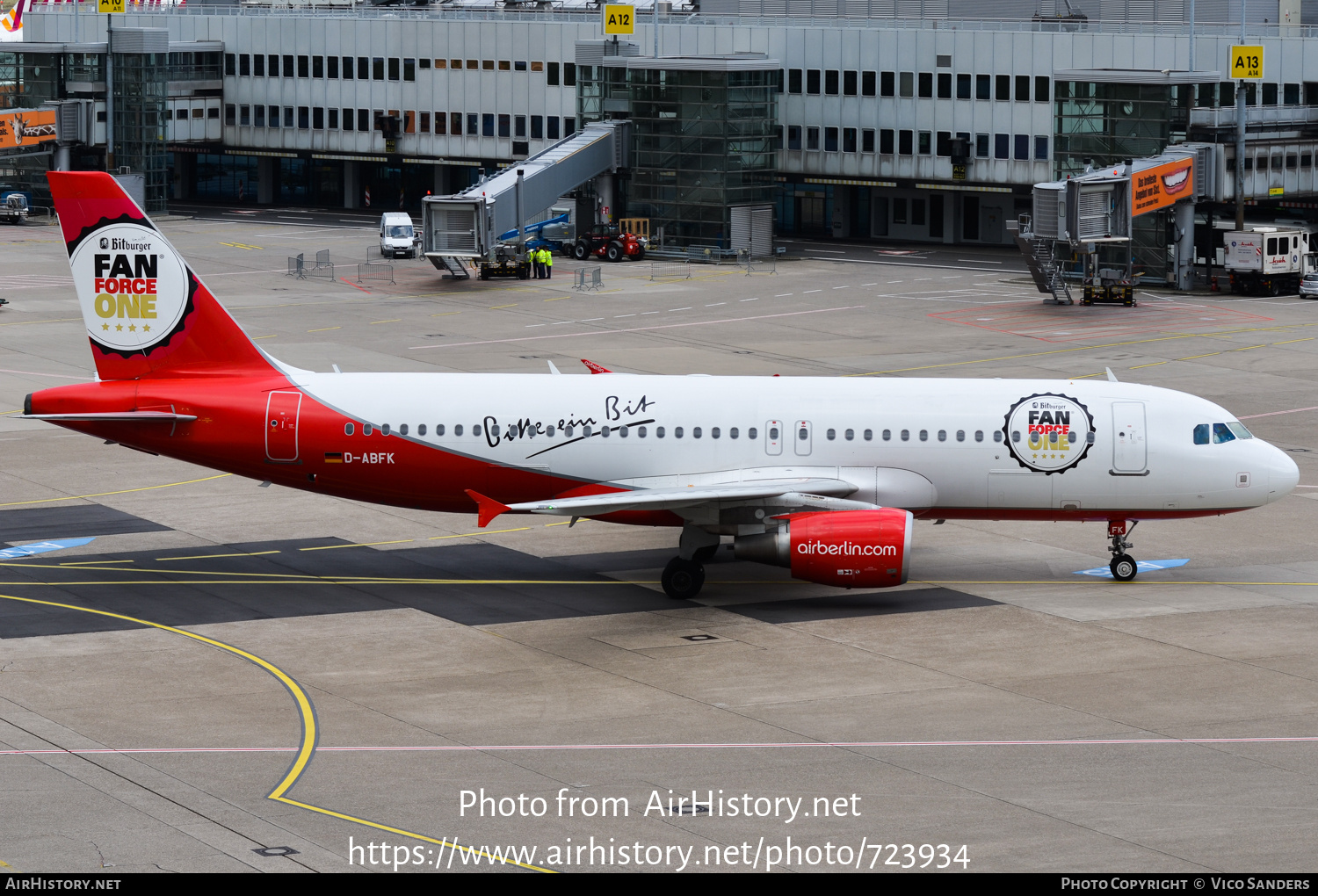 Aircraft Photo of D-ABFK | Airbus A320-214 | Air Berlin | AirHistory.net #723934