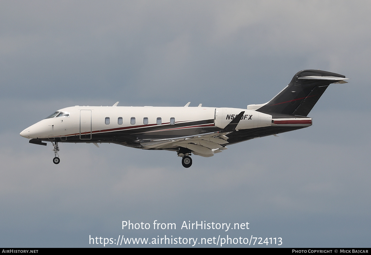 Aircraft Photo of N560FX | Bombardier Challenger 350 (BD-100-1A10) | AirHistory.net #724113