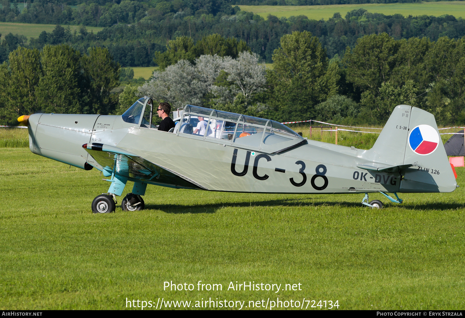 Aircraft Photo of OK-DVG / UC-38 | Zlin Z-126 Trener 2 | Czechoslovakia - Air Force | AirHistory.net #724134