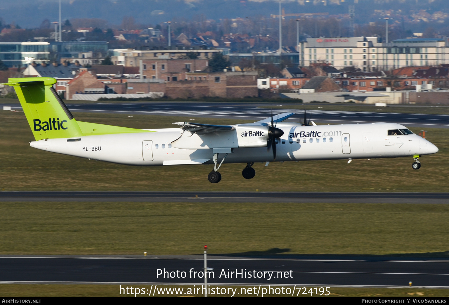 Aircraft Photo of YL-BBU | Bombardier DHC-8-402 Dash 8 | AirBaltic | AirHistory.net #724195