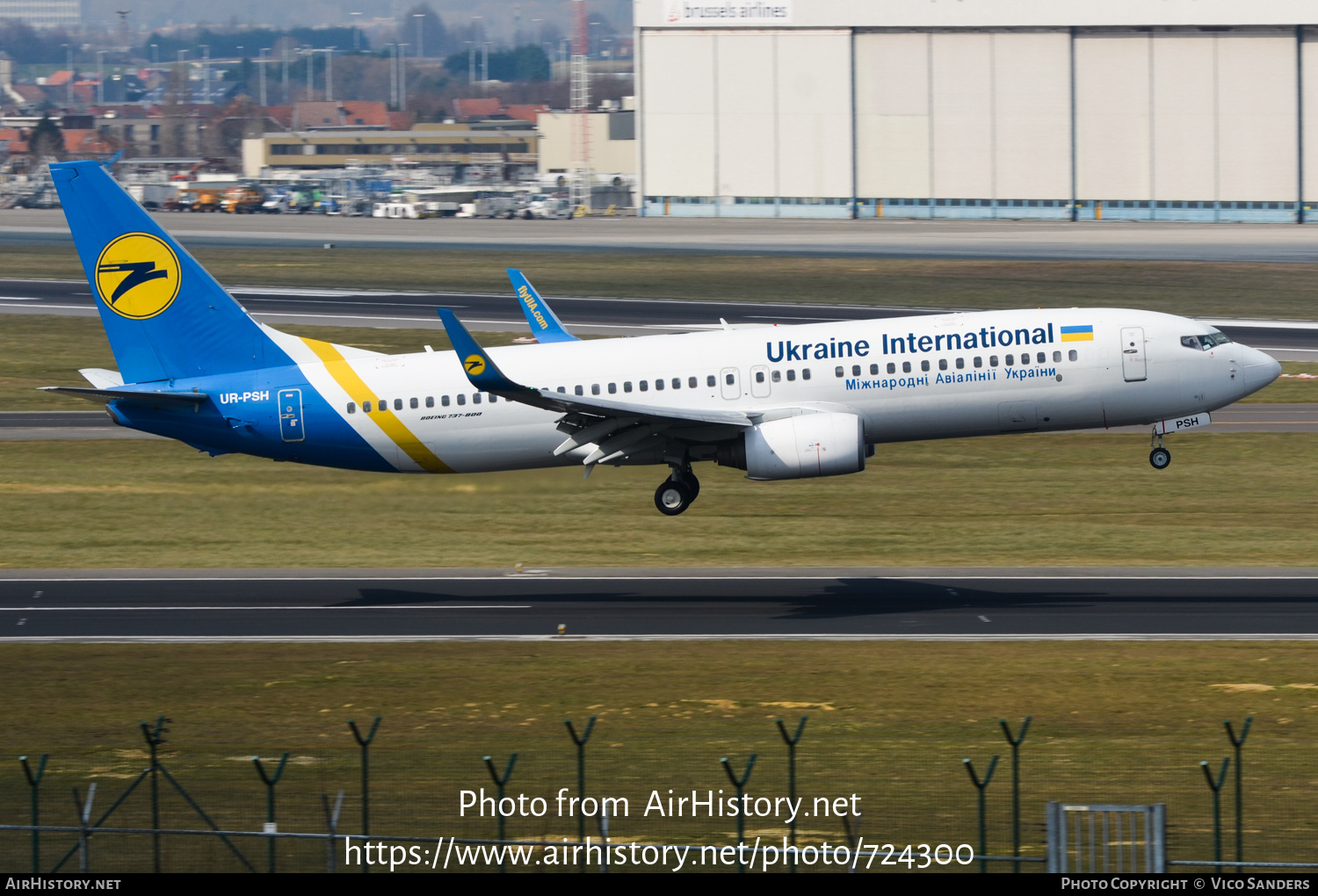 Aircraft Photo of UR-PSH | Boeing 737-85R | Ukraine International Airlines | AirHistory.net #724300