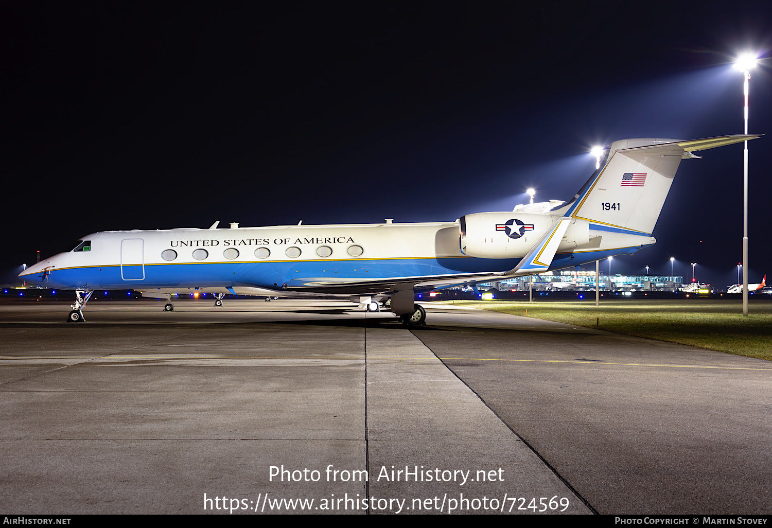 Aircraft Photo of 20-1941 / 1941 | Gulfstream Aerospace C-37B Gulfstream G550 (G-V-SP) | USA - Air Force | AirHistory.net #724569