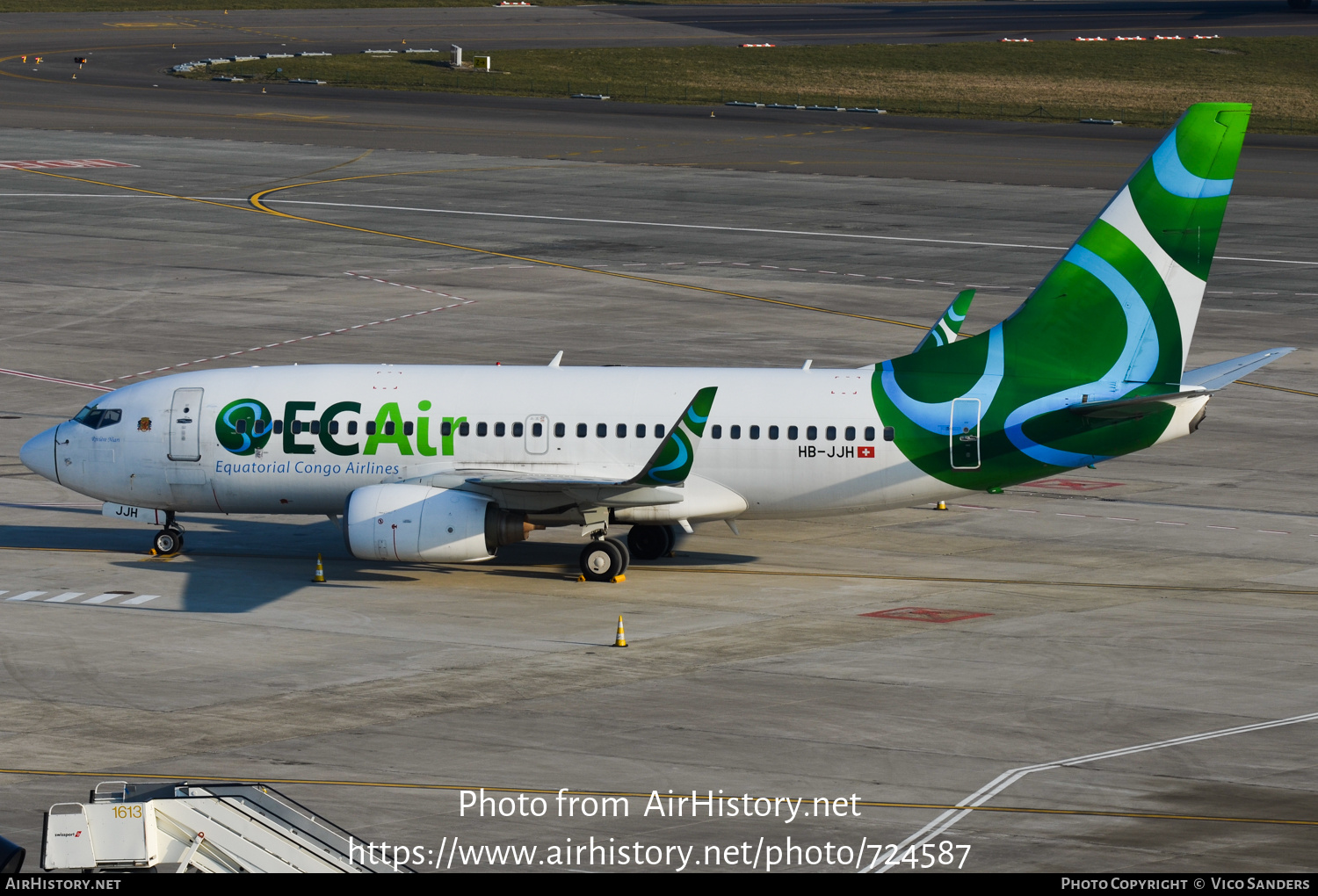 Aircraft Photo of HB-JJH | Boeing 737-752 | ECAir - Equatorial Congo ...