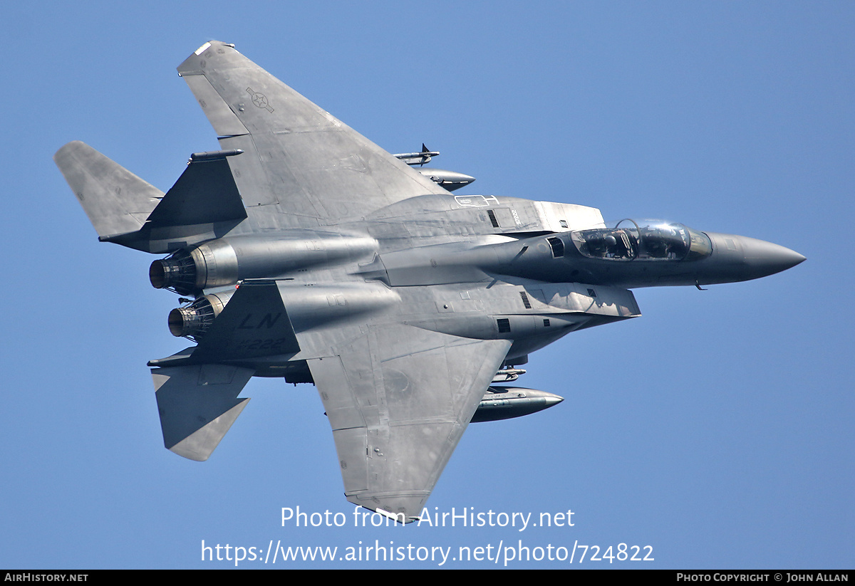 Aircraft Photo of 97-0220 / AF97-220 | Boeing F-15E Strike Eagle | USA - Air Force | AirHistory.net #724822