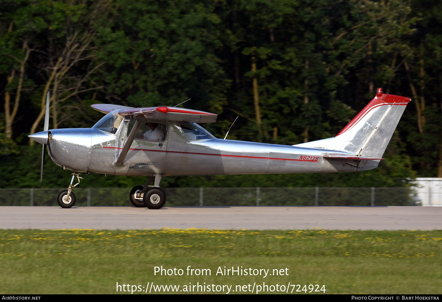 Aircraft Photo of N8213S | Cessna 150F | AirHistory.net #724924