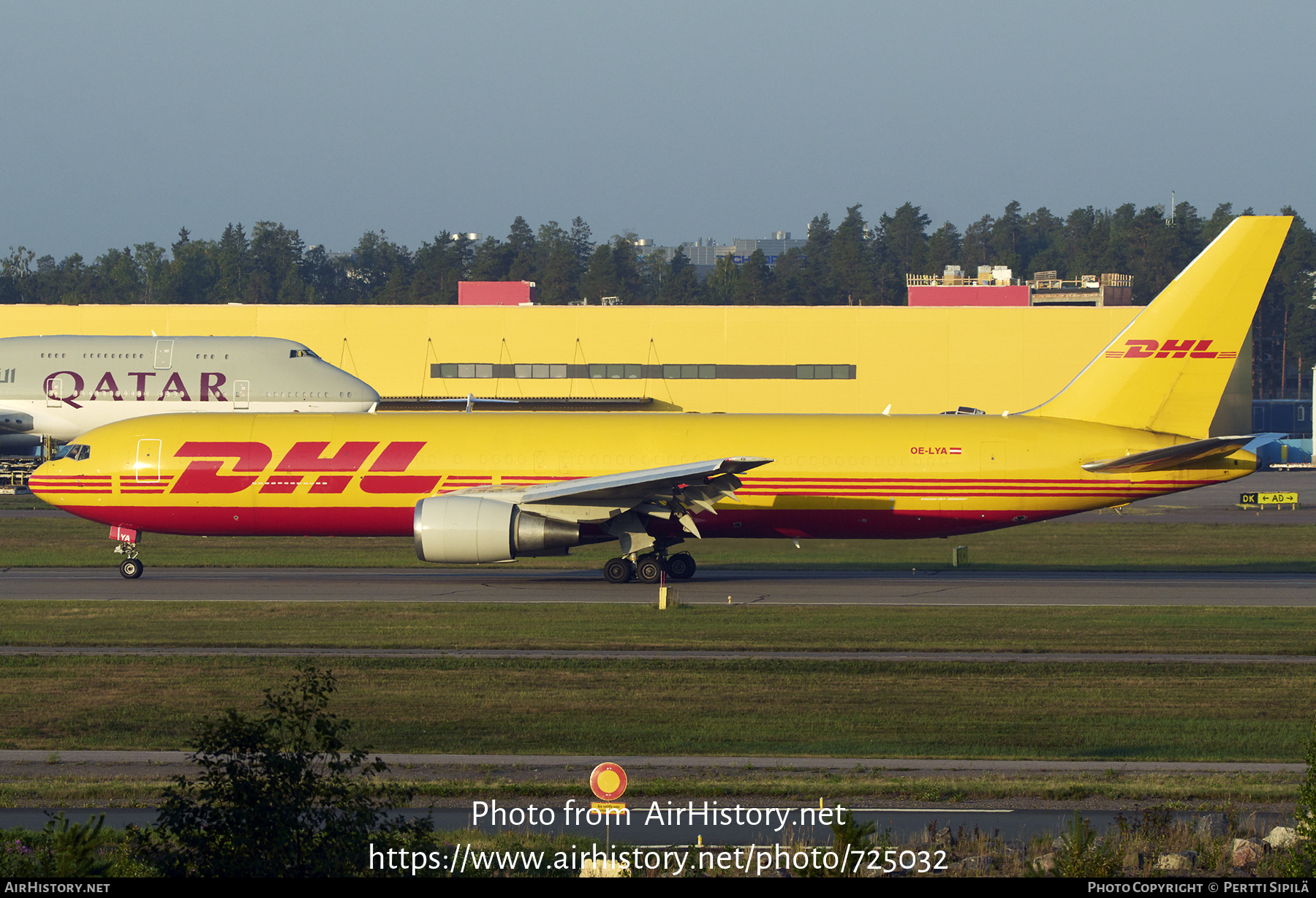 Aircraft Photo of OE-LYA | Boeing 767-3Q8/ER(BDSF) | DHL International | AirHistory.net #725032