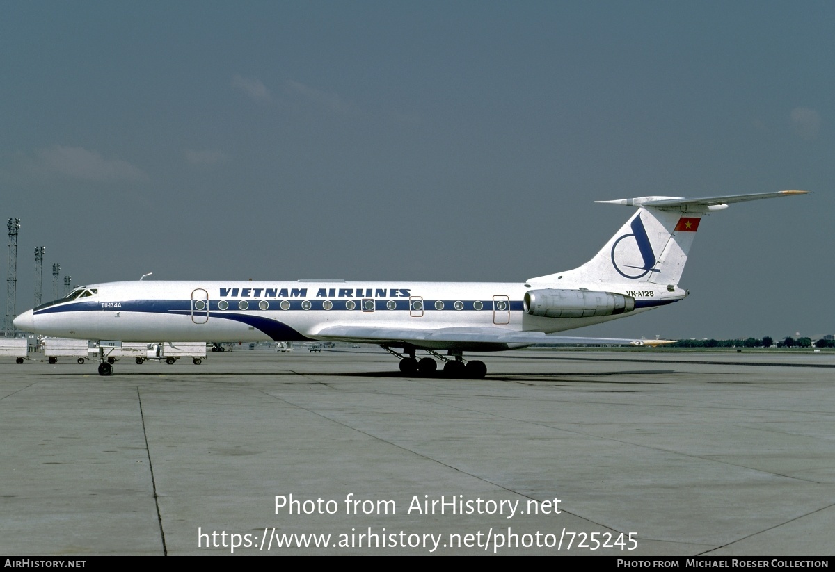 Aircraft Photo of VN-A128 | Tupolev Tu-134AK | Vietnam Airlines | AirHistory.net #725245