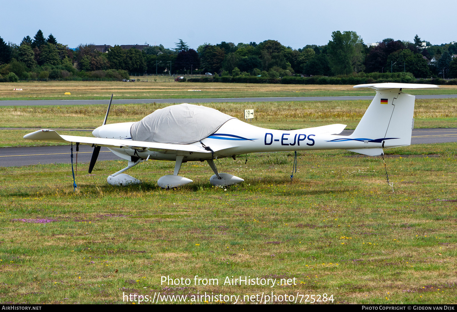 Aircraft Photo of D-EJPS | Diamond DA20C-1 Katana | AirHistory.net #725284