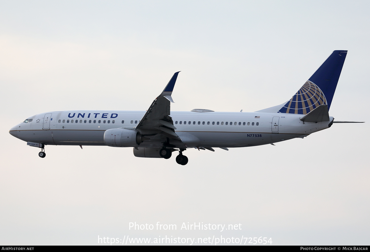 Aircraft Photo of N77538 | Boeing 737-800 | United Airlines | AirHistory.net #725654