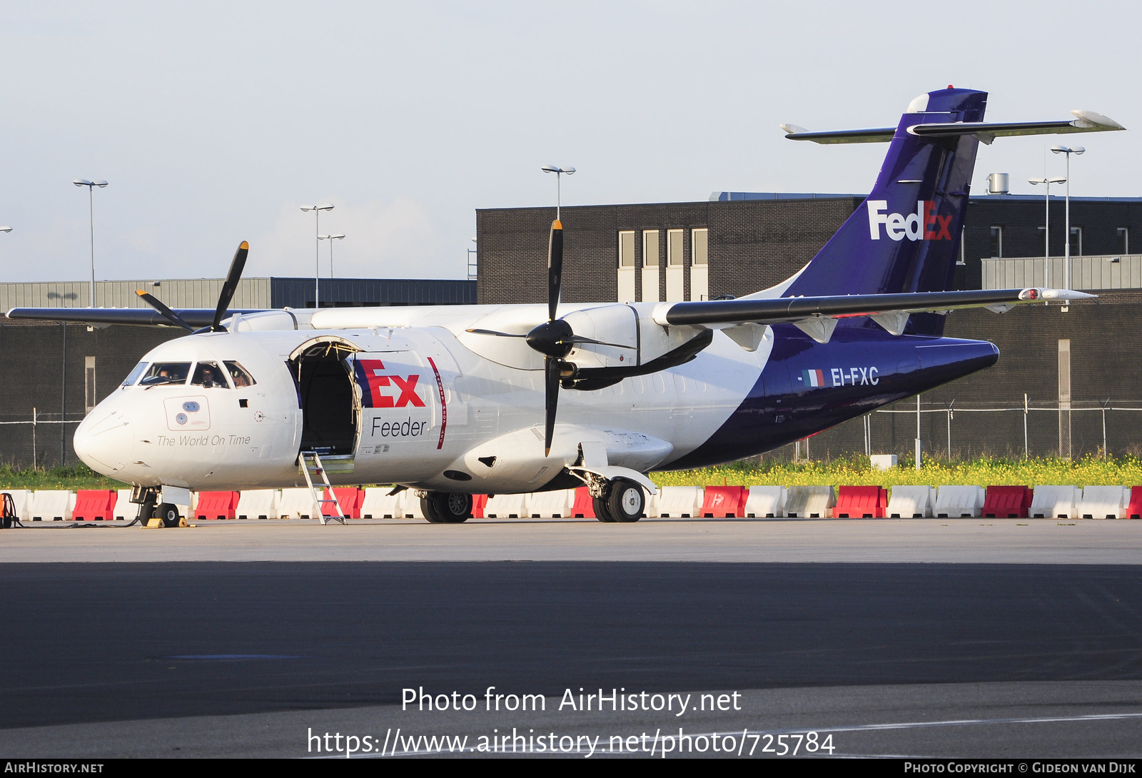 Aircraft Photo of EI-FXC | ATR ATR-42-300/F | FedEx Feeder | AirHistory.net #725784