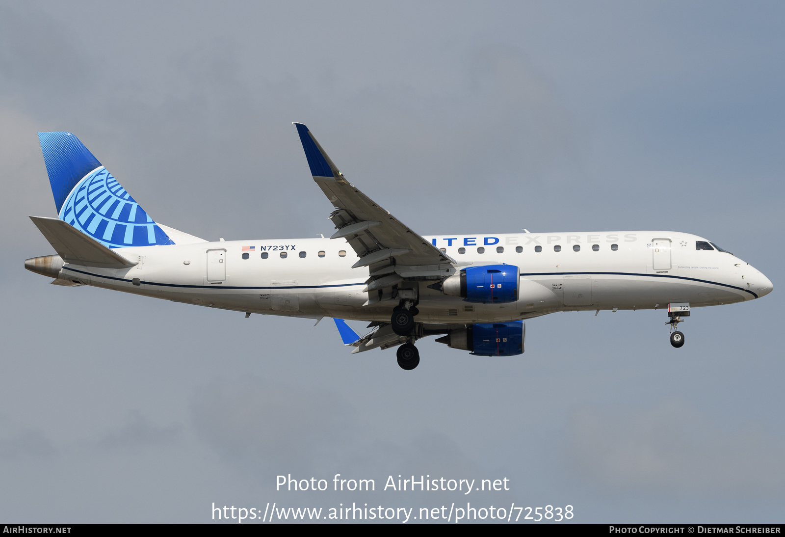 Aircraft Photo of N723YX | Embraer 175LR (ERJ-170-200LR) | United Express | AirHistory.net #725838