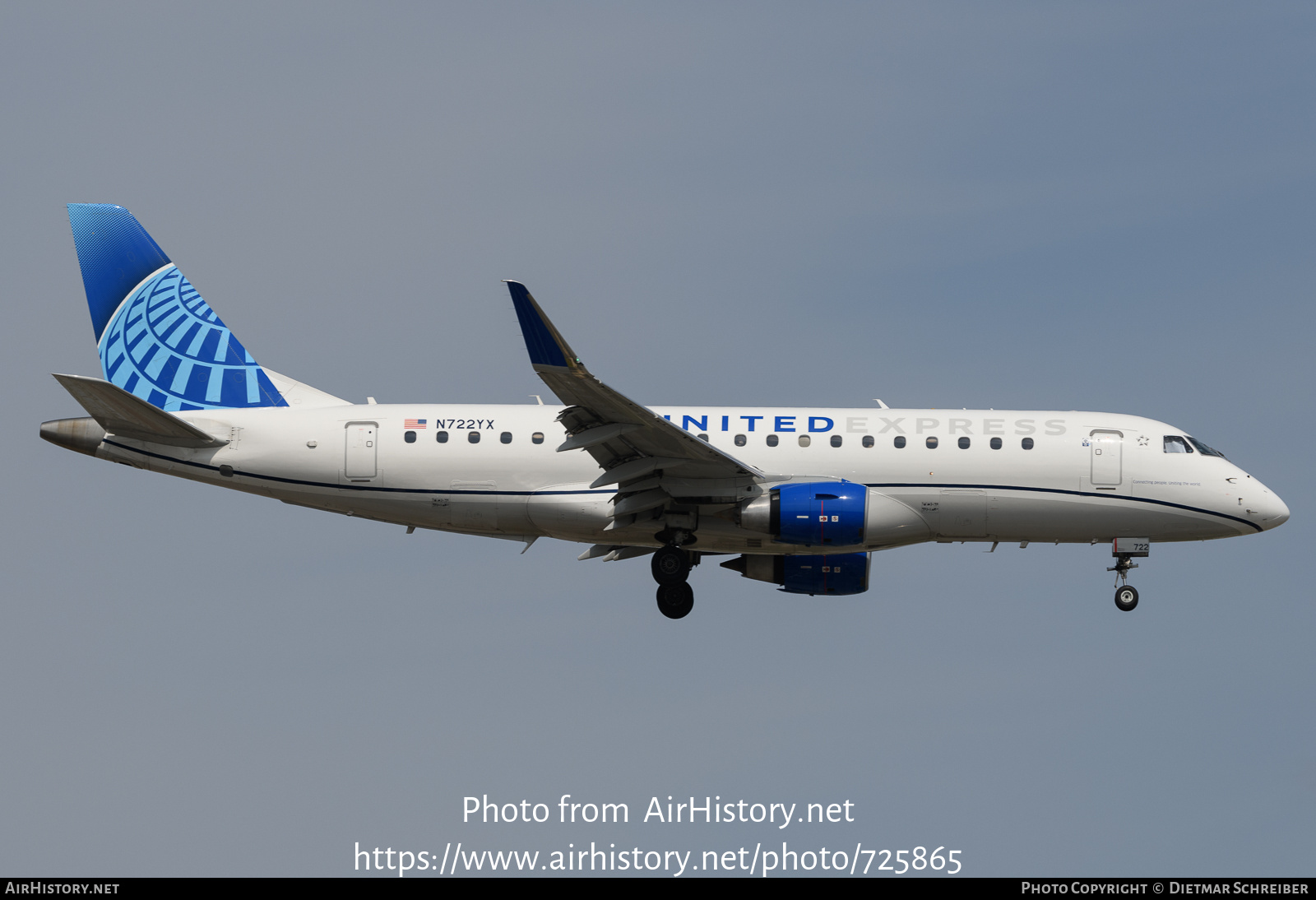 Aircraft Photo of N722YX | Embraer 175LR (ERJ-170-200LR) | United Express | AirHistory.net #725865