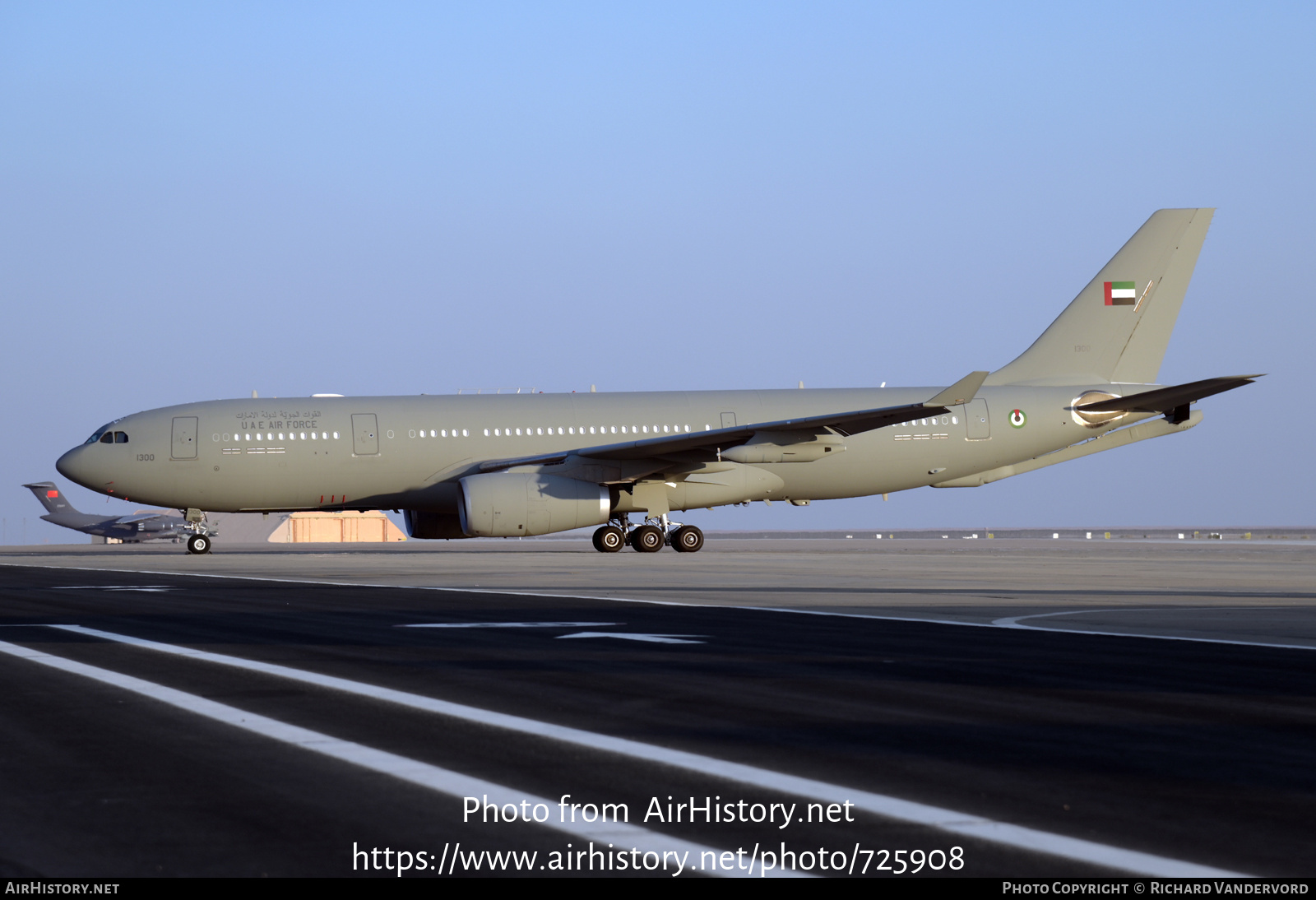 Aircraft Photo of 1300 | Airbus A330-243MRTT | United Arab Emirates - Air Force | AirHistory.net #725908