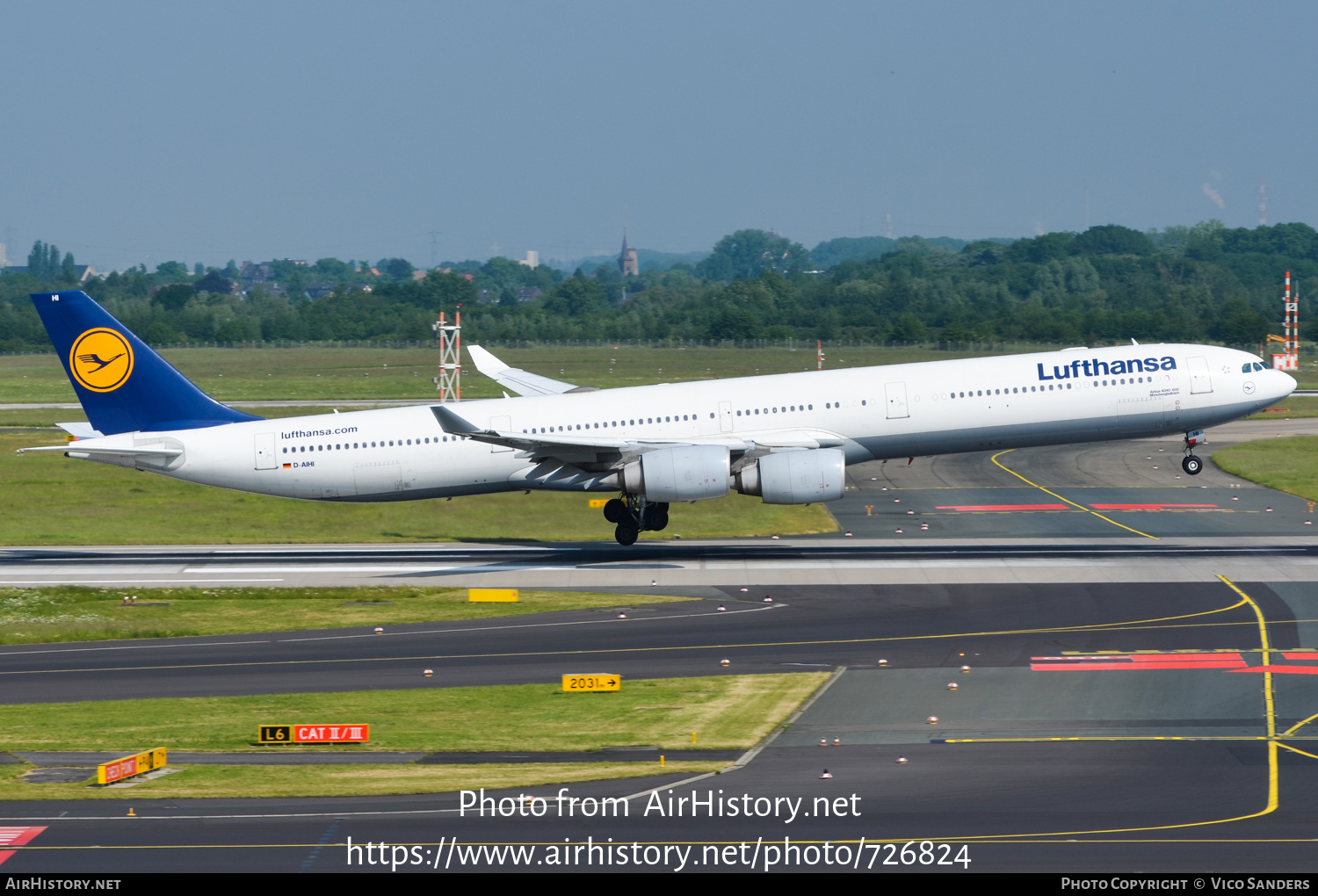 Aircraft Photo of D-AIHE | Airbus A340-642 | Lufthansa | AirHistory.net #726824