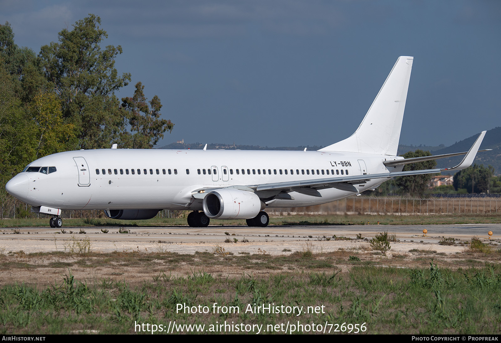 Aircraft Photo of LY-BBN | Boeing 737-8GJ | AirHistory.net #726956