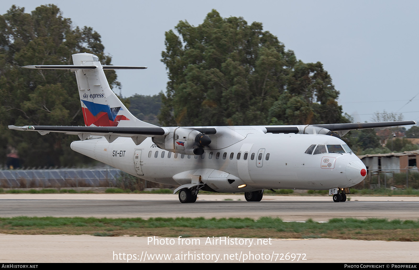 Aircraft Photo of SX-EIT | ATR ATR-42-500 | Sky Express | AirHistory.net #726972