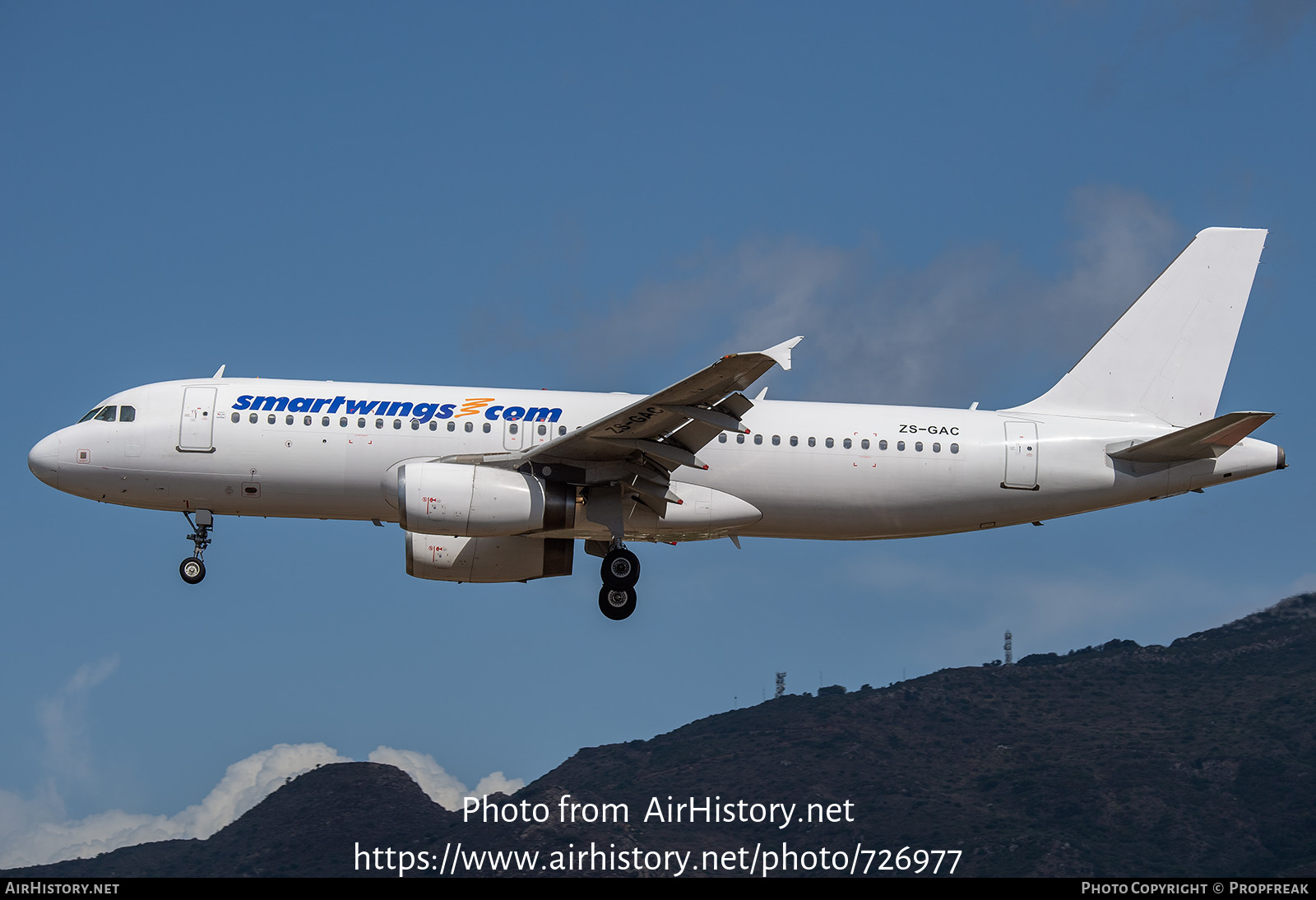 Aircraft Photo of ZS-GAC | Airbus A320-232 | Smartwings | AirHistory.net #726977