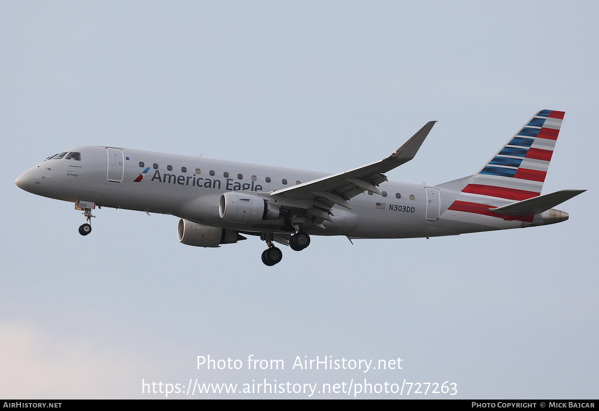 Aircraft Photo of N303DD | Embraer 175LR (ERJ-170-200LR) | American Eagle | AirHistory.net #727263