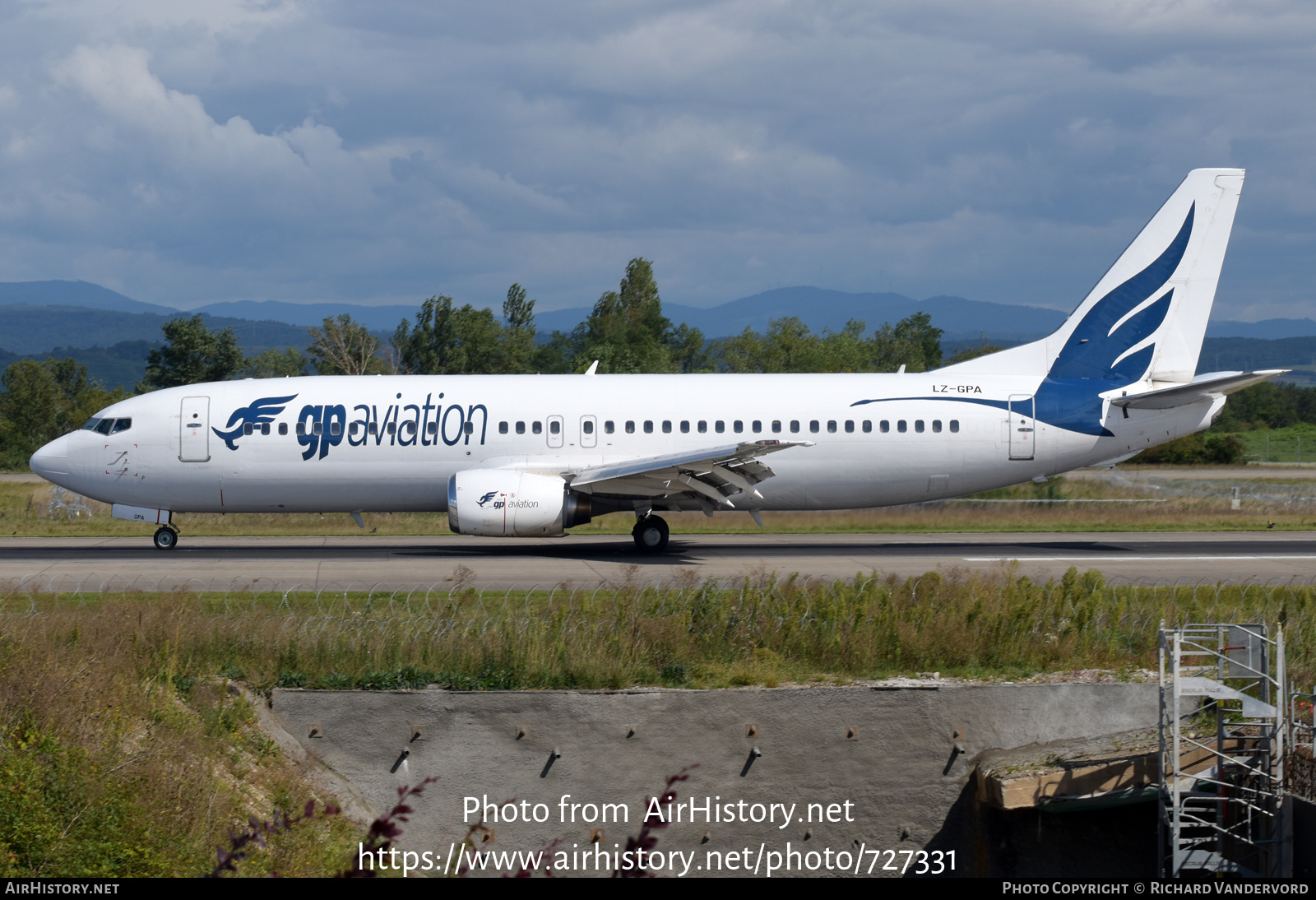 Aircraft Photo of LZ-GPA | Boeing 737-430 | GP Aviation Services | AirHistory.net #727331