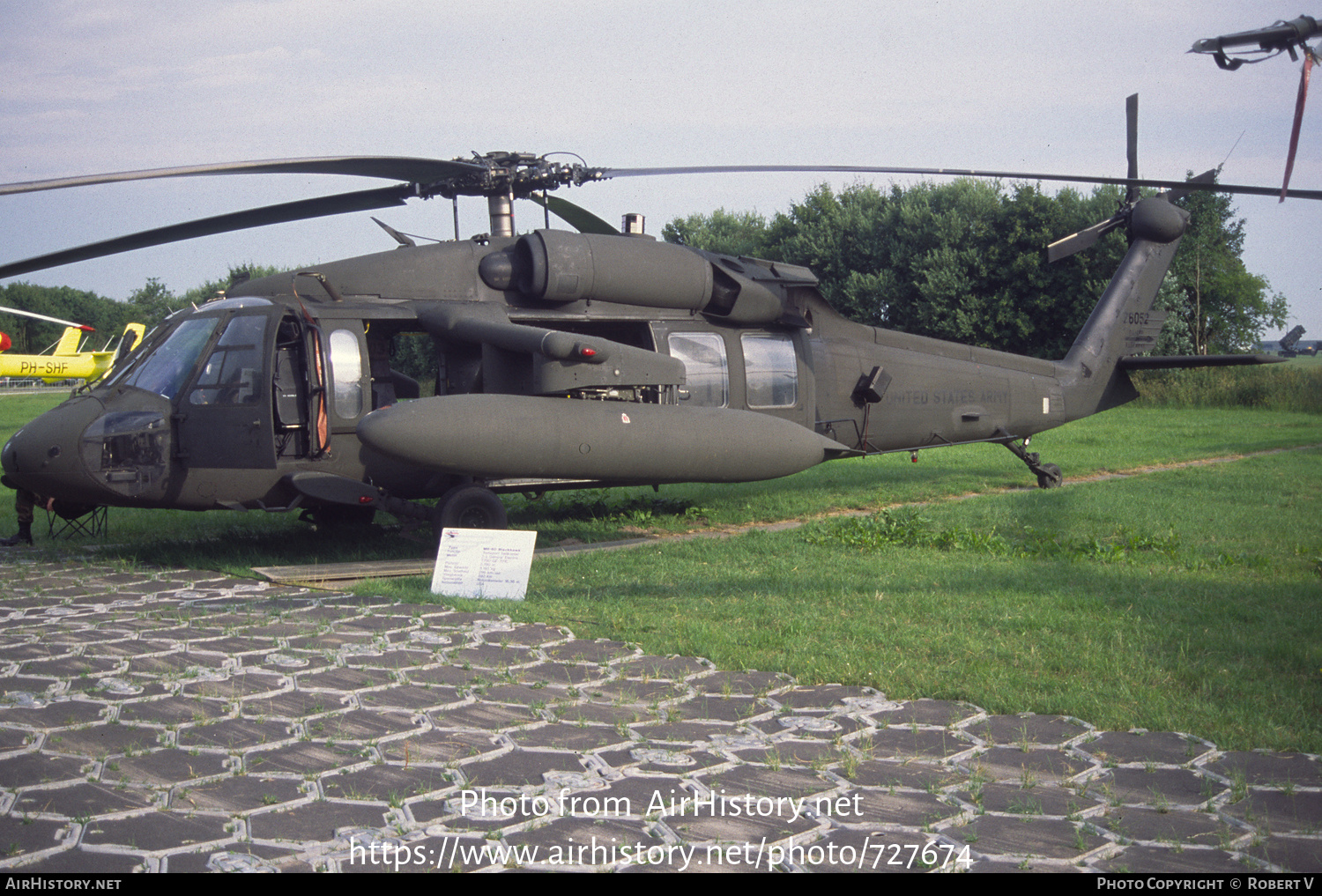 Aircraft Photo of 88-26052 / 0-26052 | Sikorsky UH-60A Black Hawk (S-70A) | USA - Army | AirHistory.net #727674