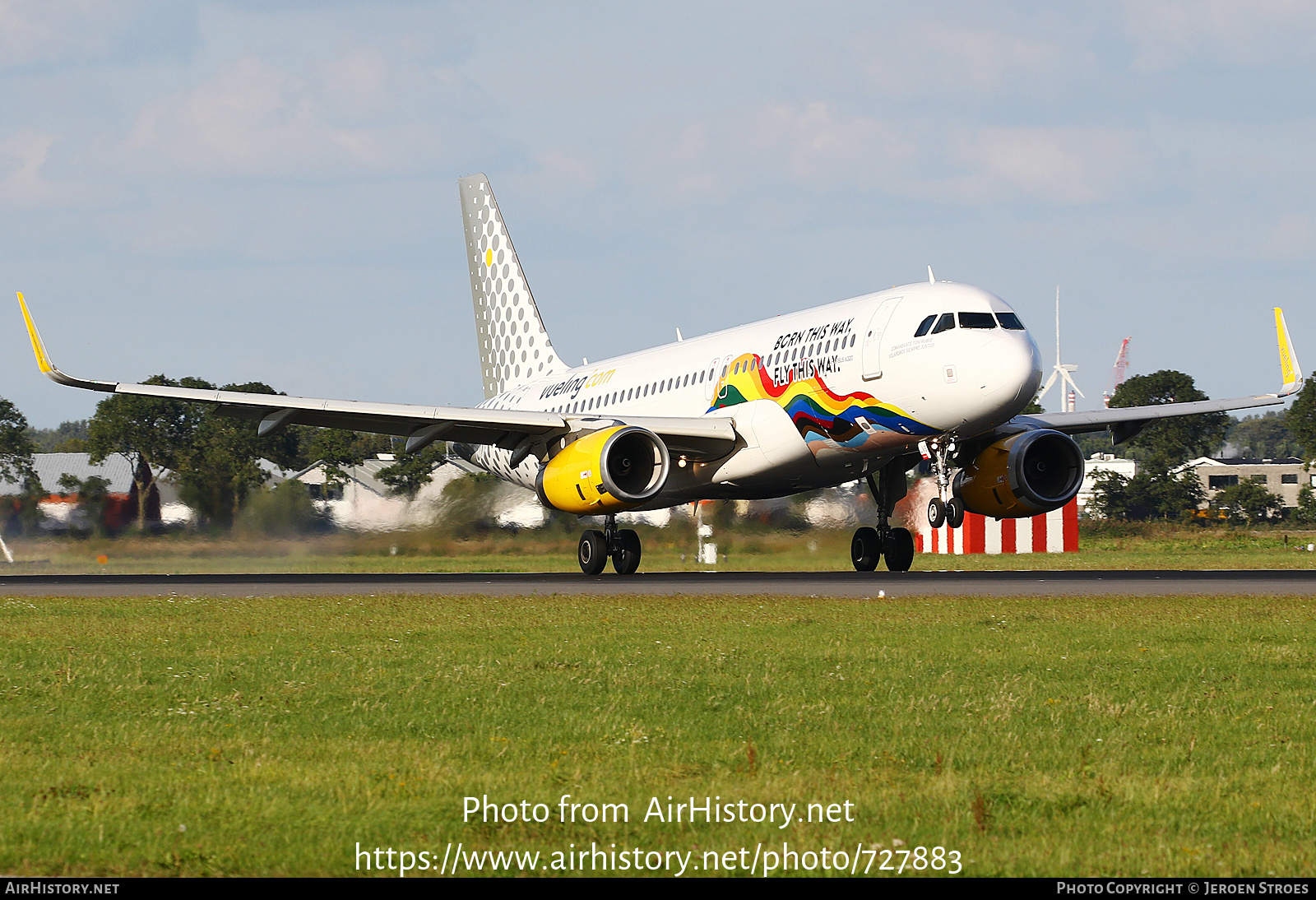 Aircraft Photo of EC-LVS | Airbus A320-232 | Vueling Airlines | AirHistory.net #727883