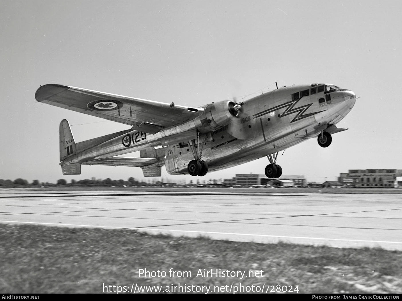 Aircraft Photo of 22125 | Fairchild C-119... Flying Boxcar | Canada - Air Force | AirHistory.net #728024