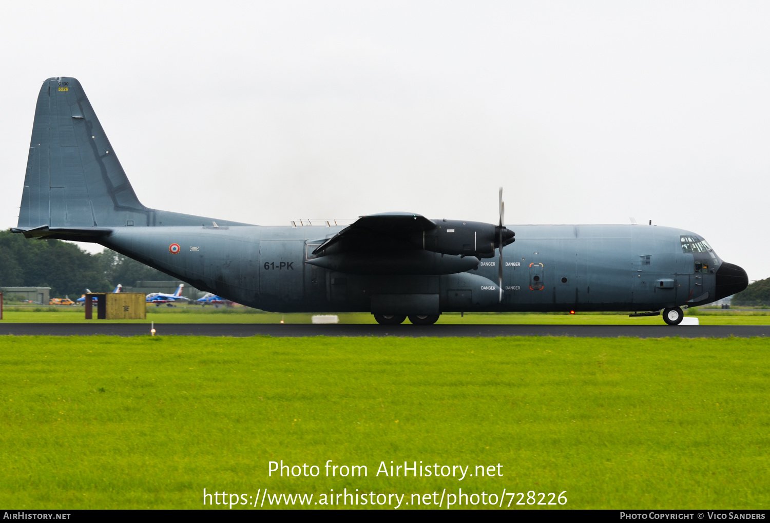 Aircraft Photo of 5226 | Lockheed C-130H-30 Hercules (L-382) | France - Air Force | AirHistory.net #728226